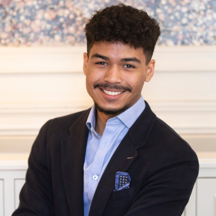 Investwizz-founder